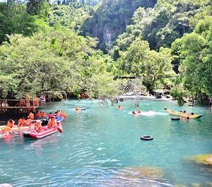 Tour Động Phong Nha – Suối Nước Moọc