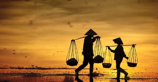 TOUR PHONG NHA VŨNG CHÙA ĐÁ NHẢY CỒN CÁT